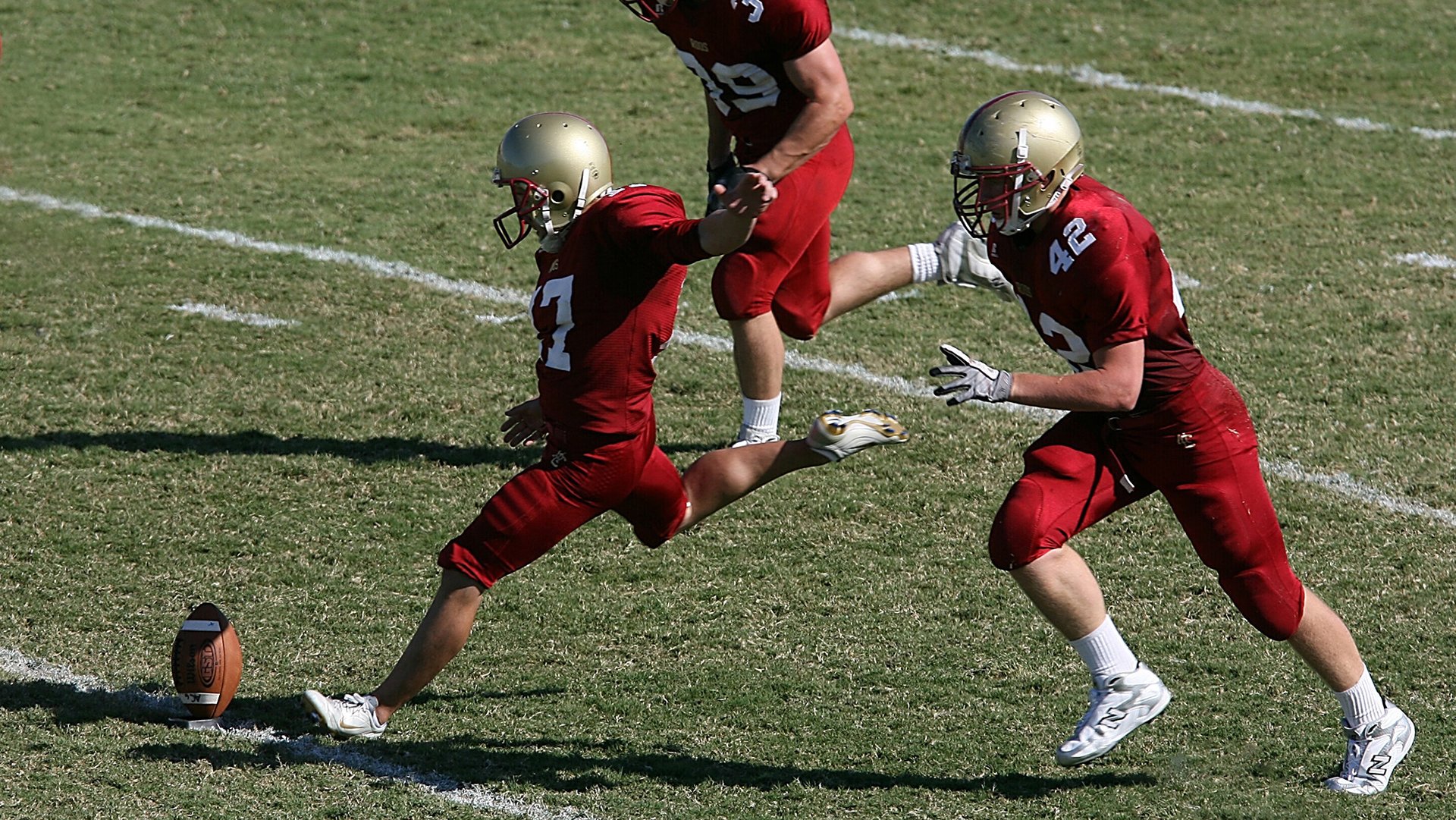开云体育下载-非洲铁骑踏碎永恒之城！阿什拉夫让罗马防线体验速度与绝望